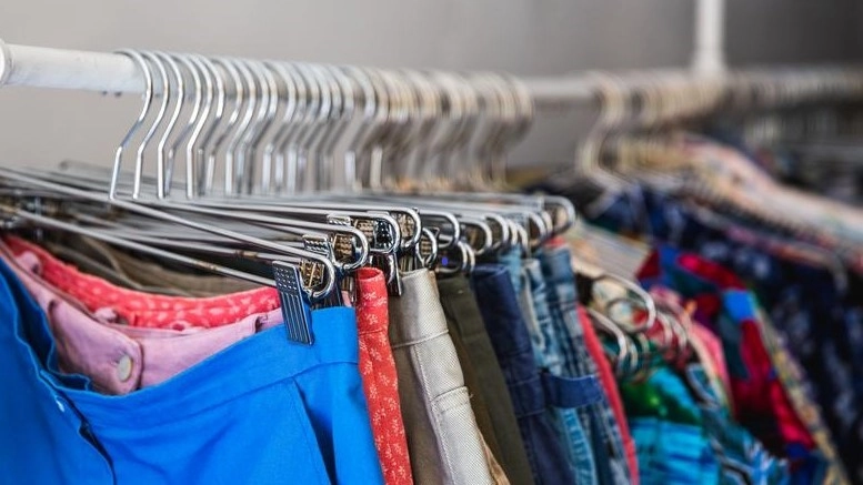 Make extra money from cleaning out your closet