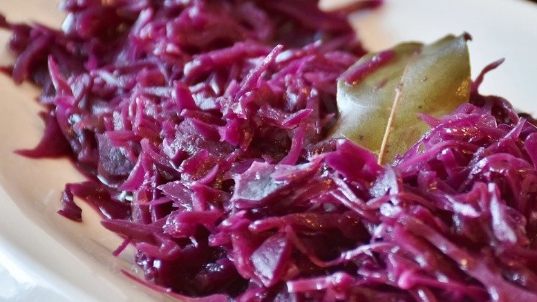 Qmee Recipe – Braised red cabbage
