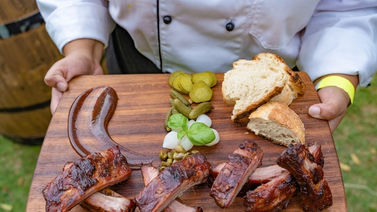 Qmee Recipes – Sizzling spare ribs with BBQ sauce