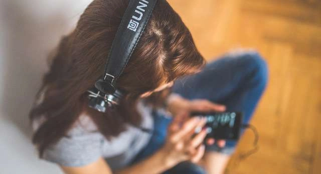 Decoration for offer