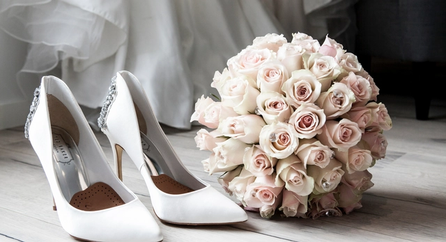 Decoration for offer