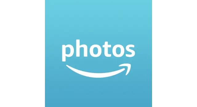 The logo for the company Amazon Photos.